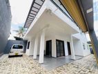 Strong Structure Brand new House In Talawatugoda