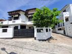 Stunning 5-Bedroom House for Sale in Dalugama, Kiribathgoda