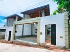 Stylish Modern House for sale in Piliyandala