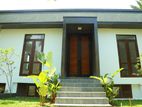 සුඛෝපභෝගී දෙමහල් අලුත්ම නිවසක් විකිණීමට - Piliyandala Suwarapola .