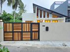 SUPAR BRAND NEW SINGLE HOUSE FOR SALE IN KAHATHUDUWA