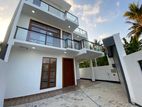 Super Luxurious House for Sale in Piliyandala
