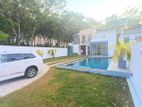 Super Luxury 5-Bed Villa with Jacuzzi – Piliyandala