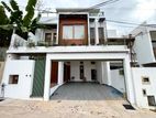 Super Luxury Fully Furnished 3-Storey House for Sale in Battaramulla