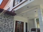 Super Luxury House for Sale in Athurugiriya Ds6853