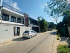 Super Luxury House for Sale in Battaramulla Ds5087