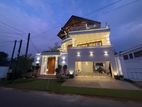 Super Luxury House for Sale in Jayanthipura, Battaramulla Ds48198