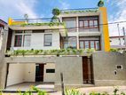 Super Luxury House For Sale In Pannipitiya - Hokandara Malabe Road.