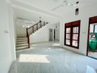 Super Luxury House For Sale In Piliyandala