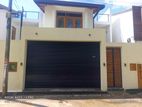 SUPER LUXURY HOUSE FOR SALE IN THALAWATHUGODA CITY LIMIT