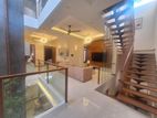 super luxury house with fully furnitured for sale in battaramulla