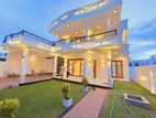 Super Luxury Modern House For Sala in Negombo