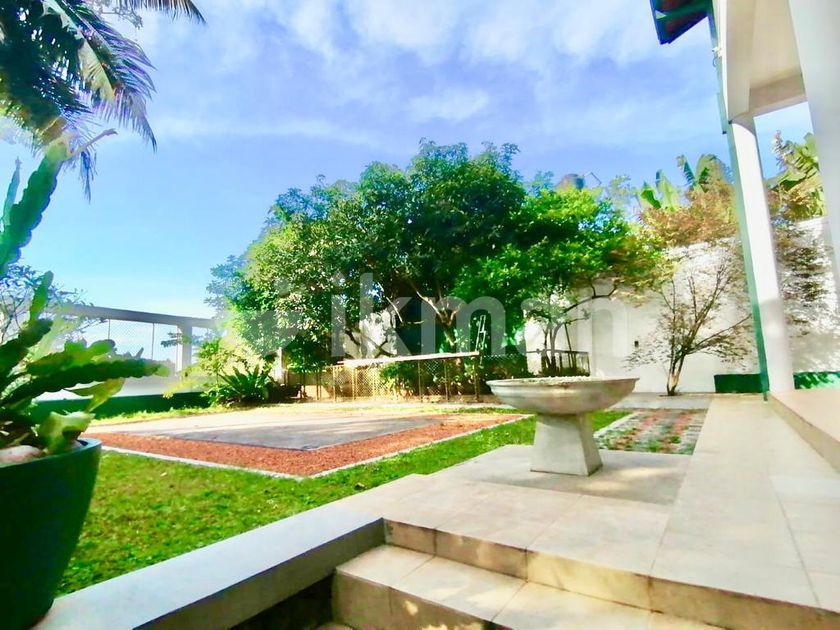 Super Luxury Modern House for Sale in Maththegoda ikman