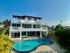 Super Luxury Villa For Sale in Beruwela