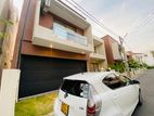 Super Modern Luxury House for Rent in Thalawathugoda