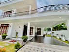 Super Nice Garden Luxurious House Brand New Completed In Negombo Area