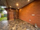 Super Quality Mordern House in Piliyandala