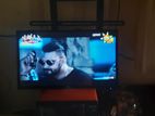 LED 32" TV