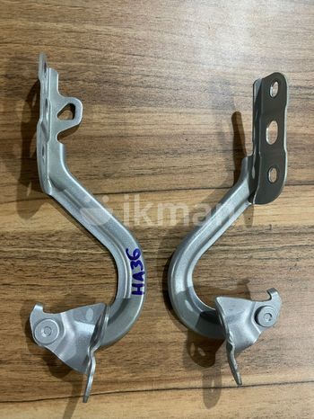 Suzuki Alto HA36 Bonnet Hinges
