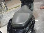 Suzuki Burgman 2020