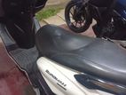 Suzuki Burgman 2020