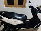 Suzuki Burgman 2019