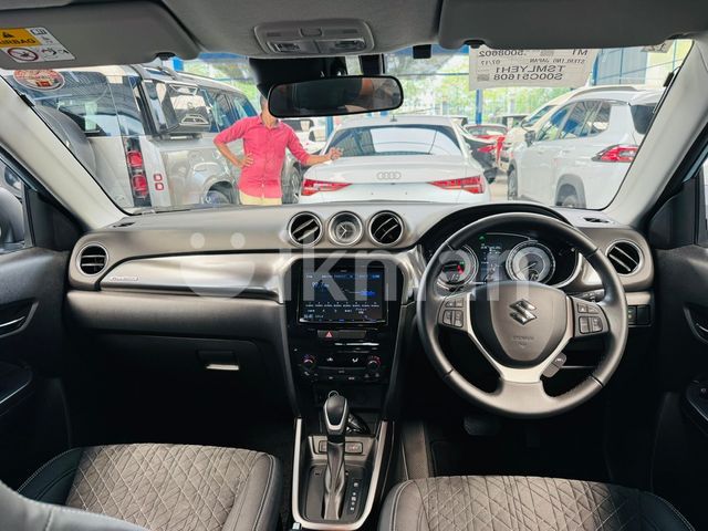 Suzuki Escudo 2023 photo 5