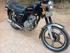 Suzuki GN 125 2015