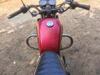 Suzuki GN 125 senaro 2023