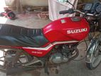 Suzuki GS 125 2005