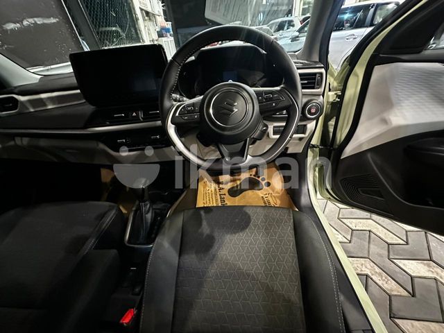 Suzuki Swift 2023 photo 3