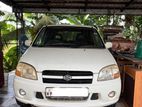 Suzuki Swift Pearl white 2003