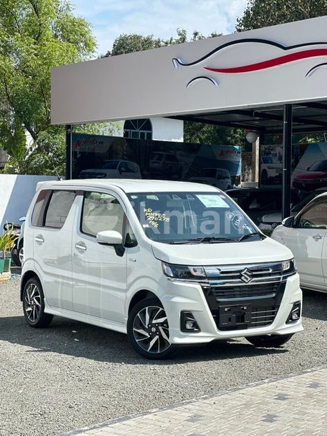 Suzuki Wagon R Custom Z 2025 for Sale in Nittambuwa | ikman