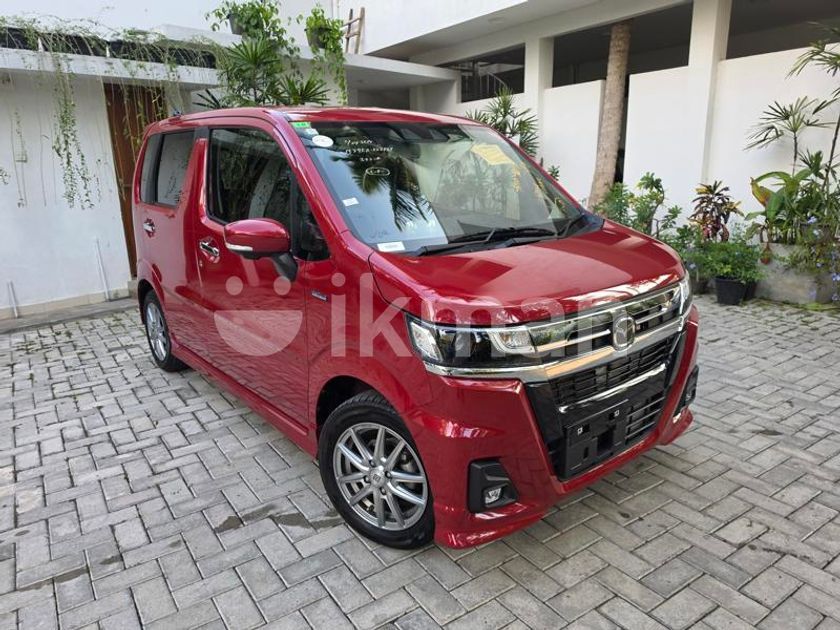 Chuto M R Suzuki Wagon R Custom Z Hybrid 4WAY 2024 for Sale in Rajagiriya | ikman