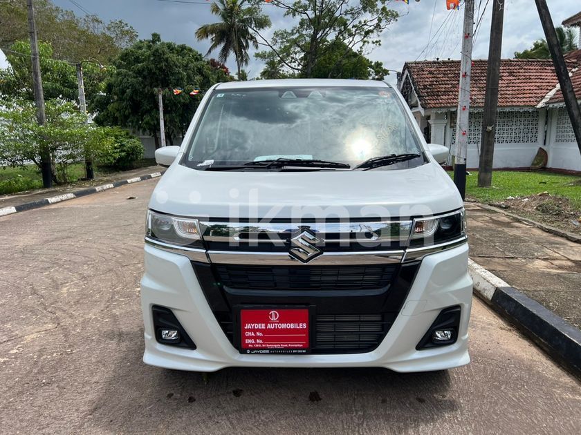 Suzuki Wagon R Custom Z Upgrade 2025 for Sale in Pannipitiya | ikman