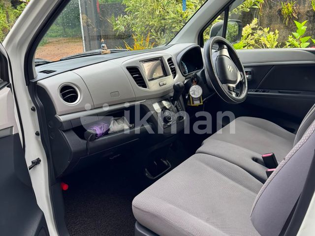 Suzuki Wagon R Fz 2016 photo 4