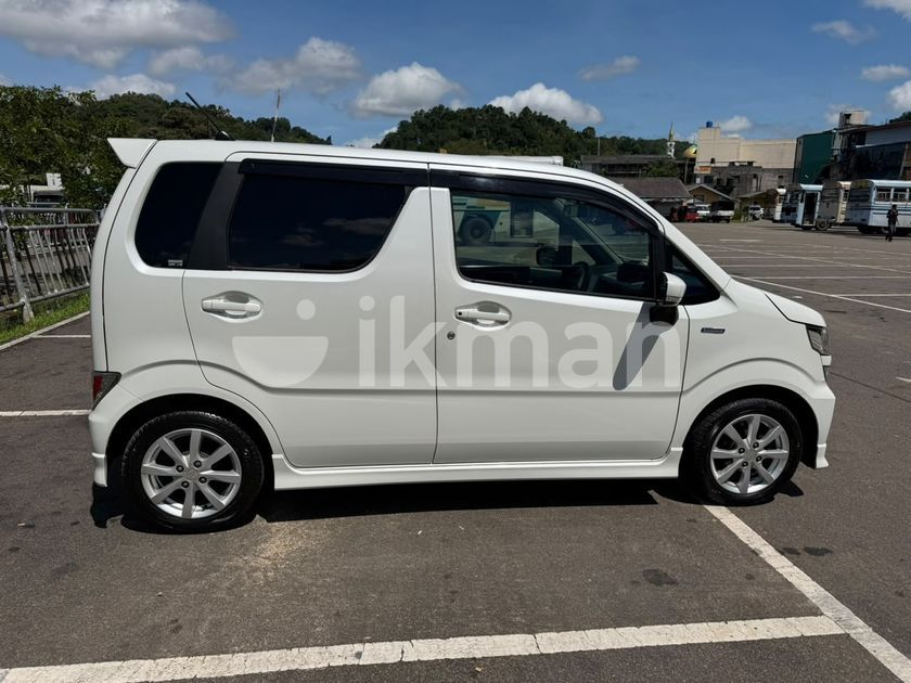 Five R For Sales Suzuki Wagon R FZ Safety 2018 for Sale in Kegalle City | ikman