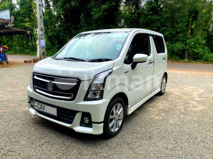Suzuki Wagon R Stingray 2017 for Sale in Kirindiwela | ikman