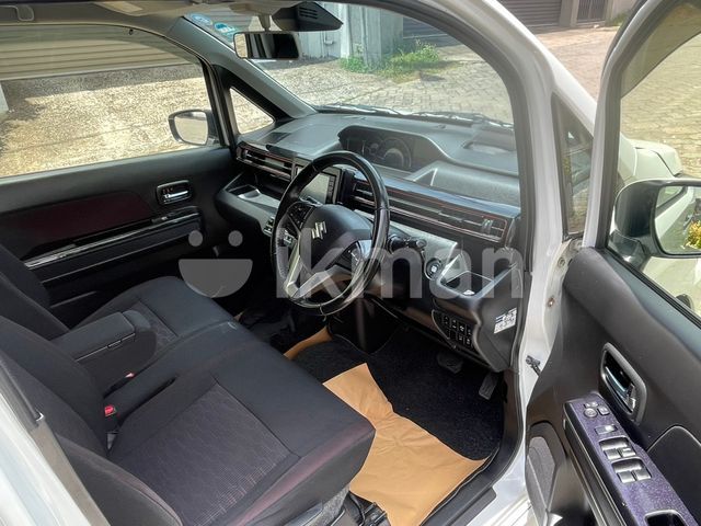 Suzuki Wagon R Stingray 2018 photo 3