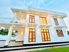 Sweet Nice Garden An Upstairs 5 Bed Rooms House For Sale Negombo