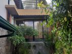 Talawathugoda : 5BR (10.5P) Luxury House for Rent