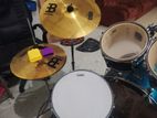 Tama Drum Set