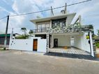 Tastefully Built Super Luxury Brand-New House From Athurugiriya