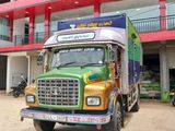 Tata LPT 1613 lorry 2011