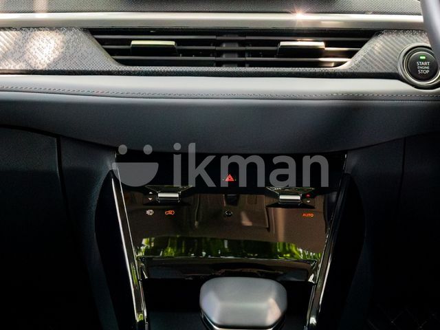 Tata Nexon 2025 photo 4