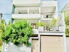 (TDM158) luxury 3 Storey House for Sale in Kottawa