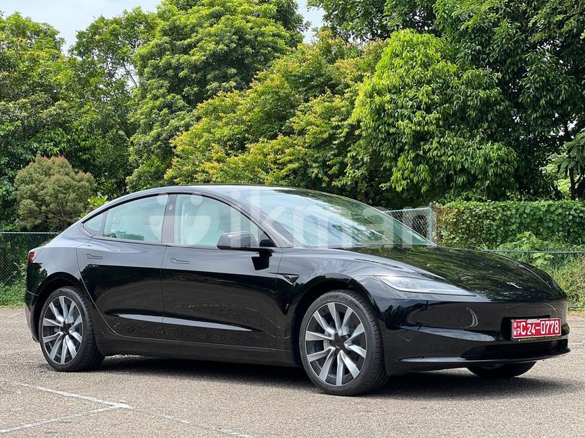 Tesla Model 3 FACELIFT 2024 for Sale in Boralesgamuwa ikman