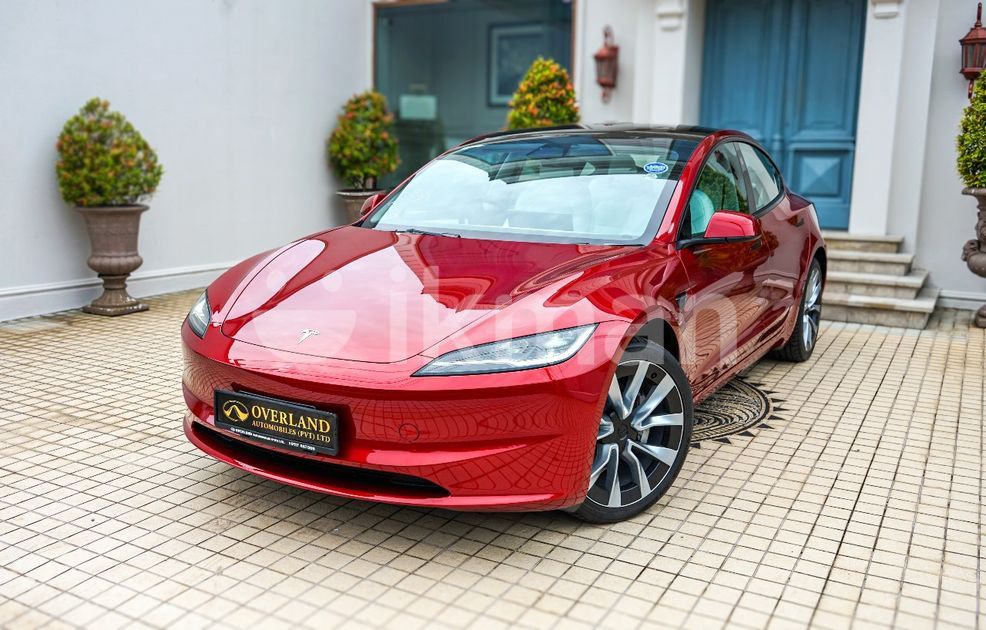 Tesla Model 3 Red, White L RANGE 2024 for Sale in Kotte ikman