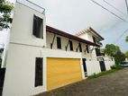 Thalawathugoda 5 Spacious Bedroom house for rent
