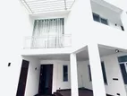 Thalawathugoda Luxury house for rent - Paddy Field view